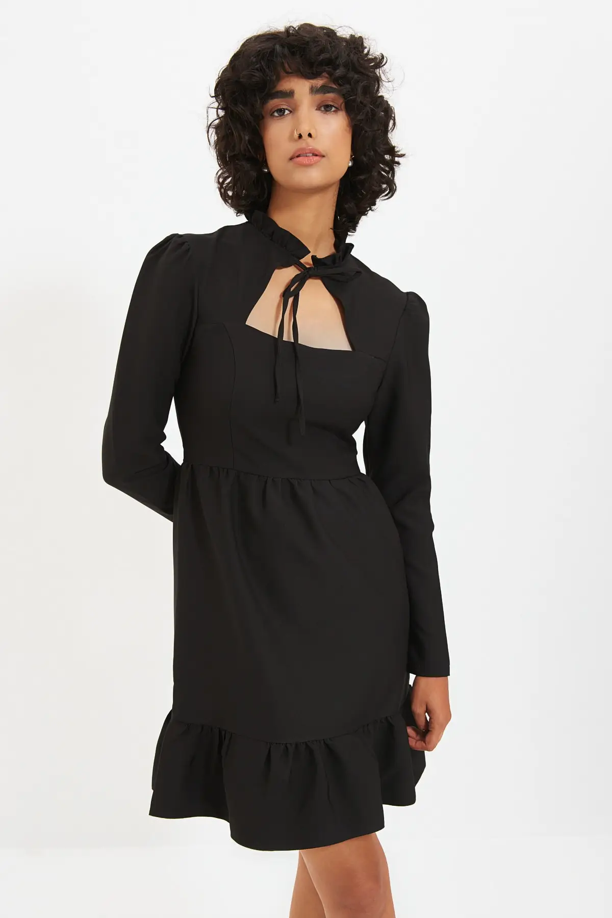 

Trendyol Arched Collar Detail Dress TWOAW22EL0148