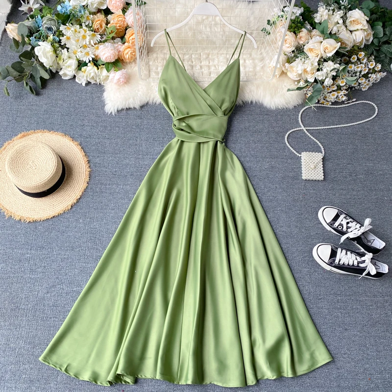 

Runway Designer 2022 Women Long Dress Elegant Sexy V-neck Party Dresses Vintage High Waist A-line Satin Robe For Female Vestidos