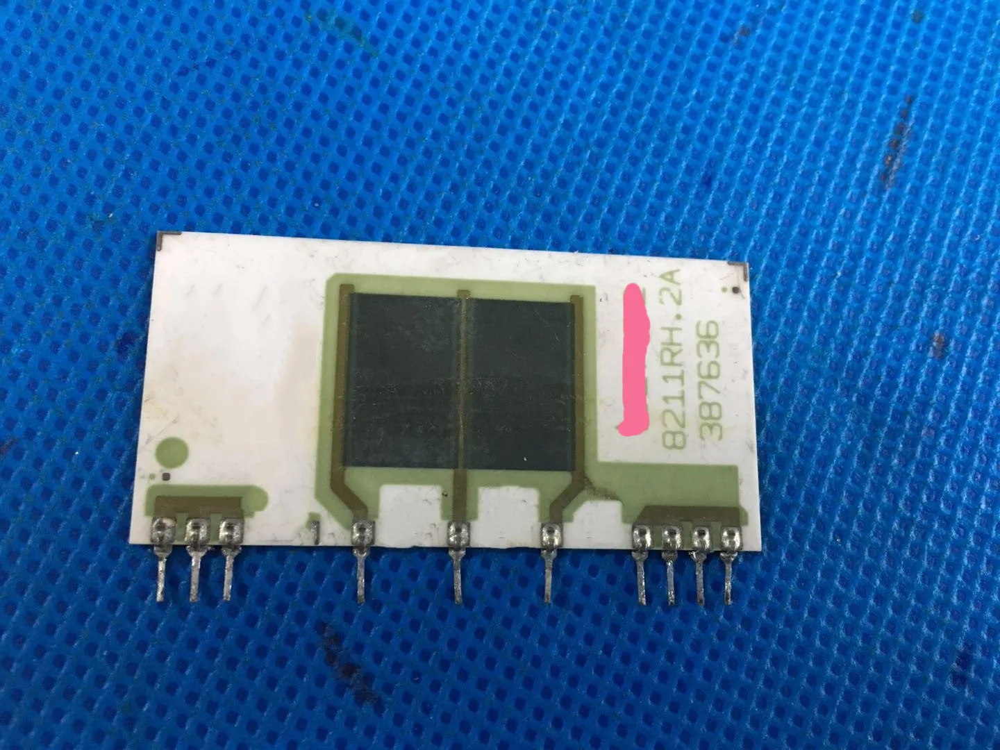 8211RH.2A 8211RH 1 шт.