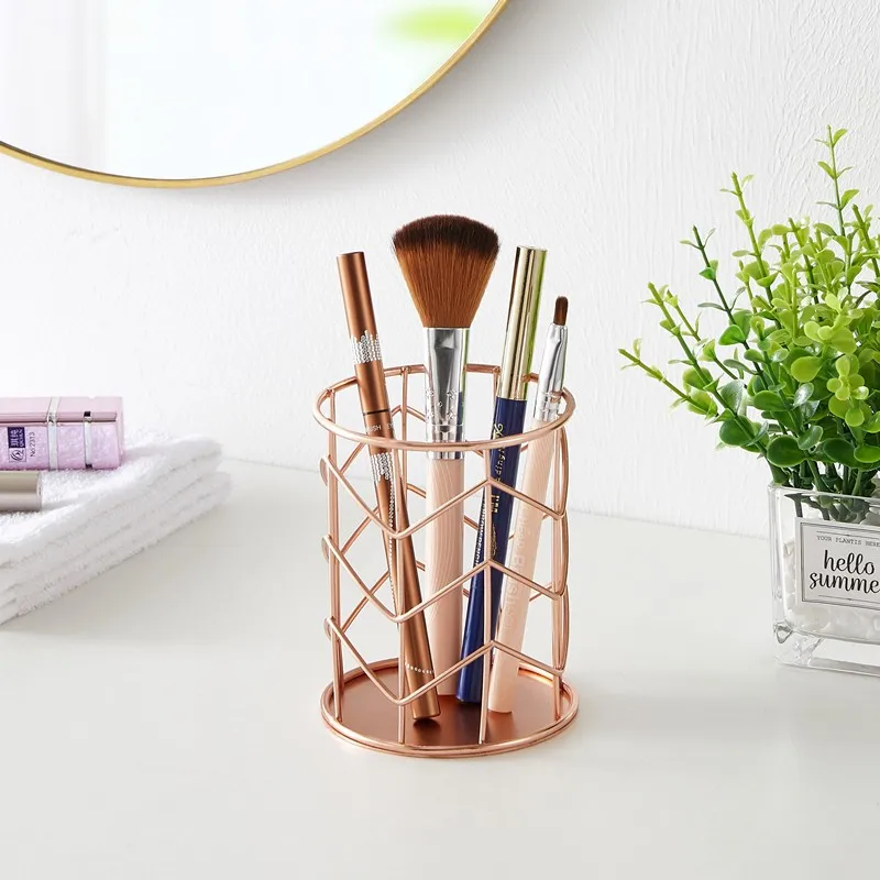 

Nordic Style Hollow Metal Pen Holder Rose Gold Pencils Holder School Supplies Office Organizer Stationery Desk Accessories
