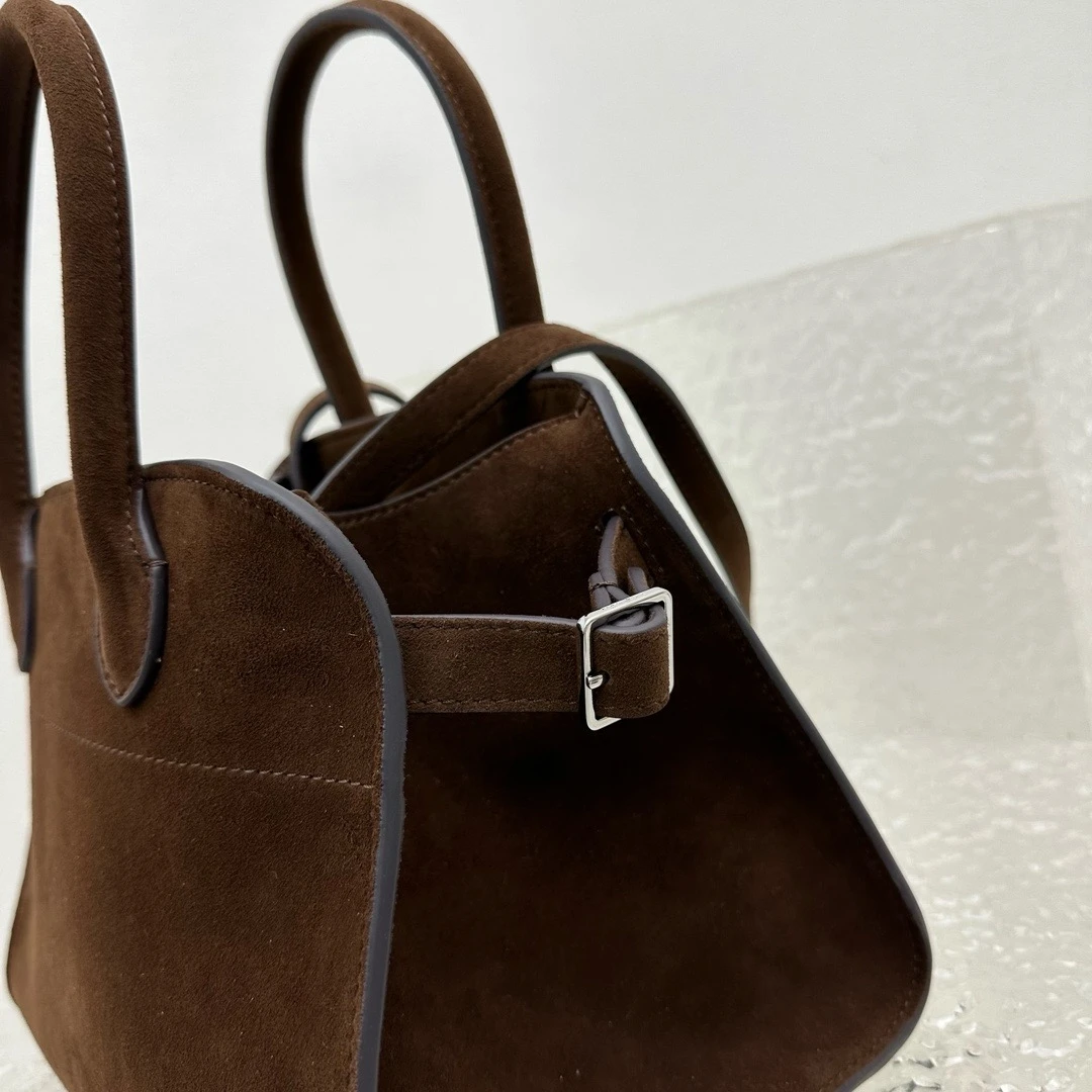 Женская кожаная сумка-клатч Margaux