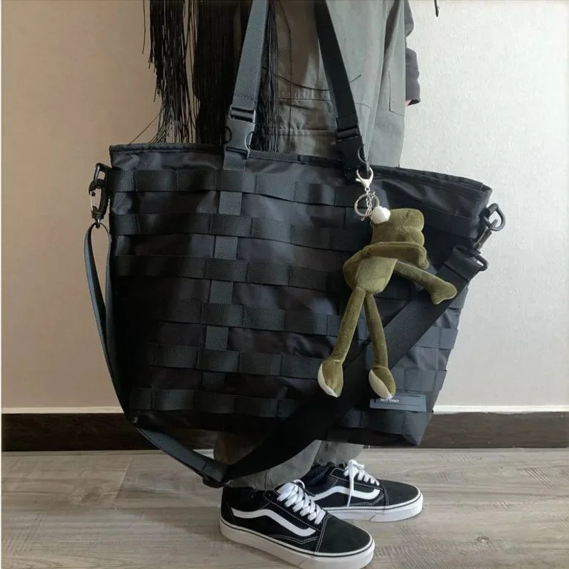 

Harajuku Techwear Nylon Bucket Sling Aesthetic Man Gothic Crossbody Bags Fanny Pack For Women Handbag Bolsas Feminina Shoulder