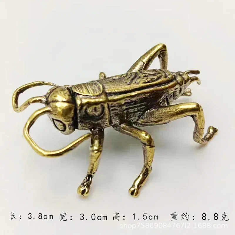 

Миниатюрные медные фигурки крикета