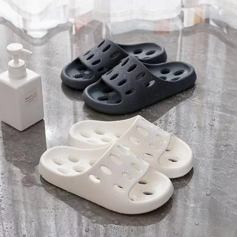 2023 Indoor Outdoor Summer Women Slippers Bath Thick Platform Non-Slip Home Hole Slippers EVA Light Couple Home Slides Ladies