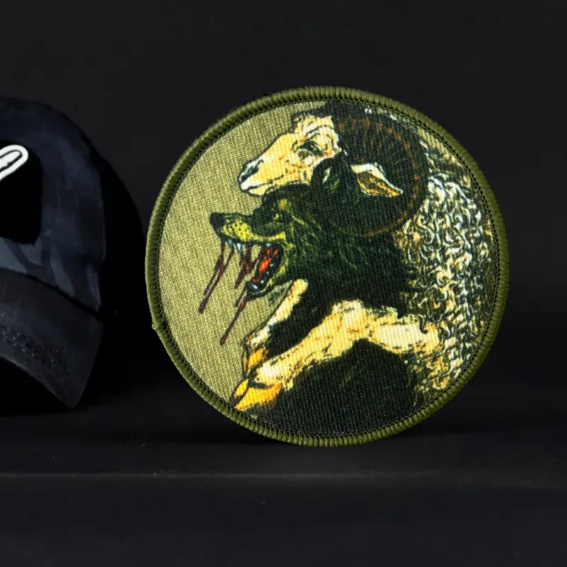 Тактическая нашивка Волк в овечьей одежде военная повязка на руку нашивки для