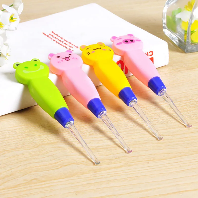 

12-24 Hours Delivery 1pcs Cute Animal Plastic Baby Flashlight Ear Picking Spoon Wax Removal Tweezers Cleaner