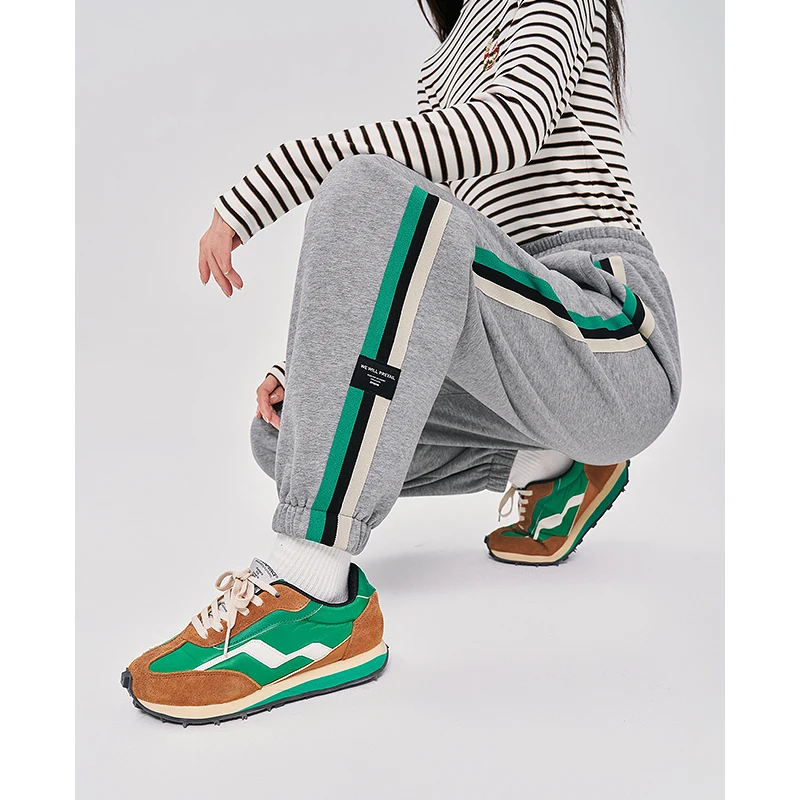 Рисунок 3 - Женские спортивные брюки с эластичным поясом