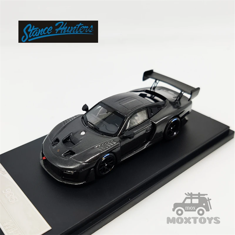

Stance Hunters SH 1:64 935 Carbon black Model Car