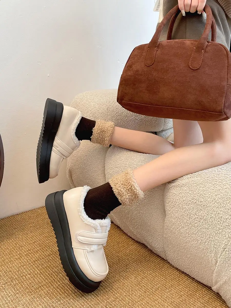 Женская обувь осенние оксфорды Modis женская белые кроссовки лоферы меховые сабо