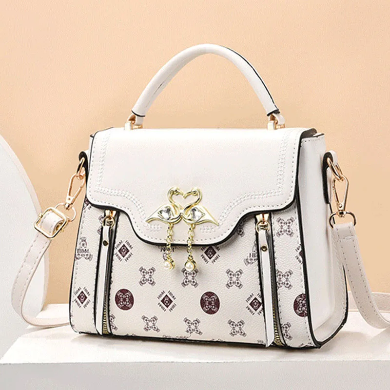 Женская сумка через плечо