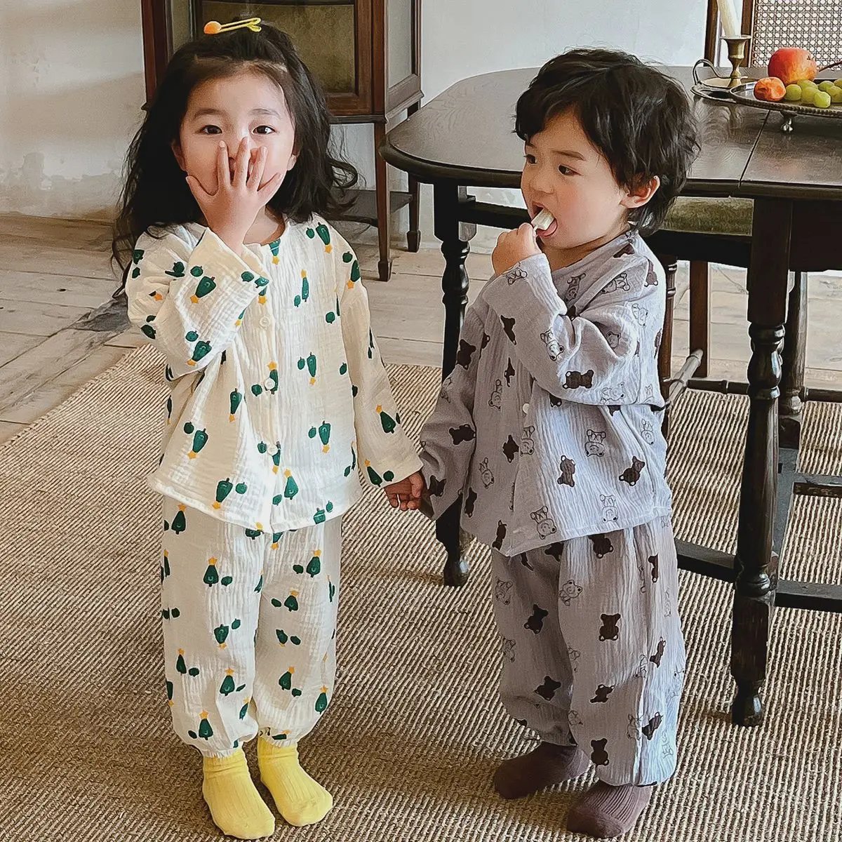 

Kids Pure Cotton Pajamas Sets Children Clothing Double-Layer Gauze For Boys And Girls Korean Version Loose Cardigan Home Suit