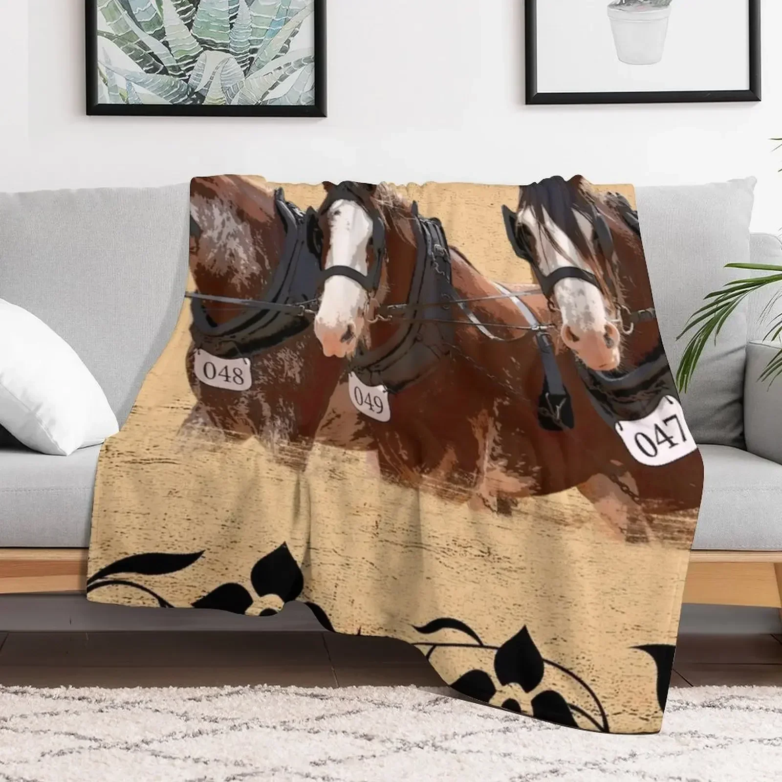 Плед HEAVY HORSES CLYDESDALE декоративное одеяло для диванов