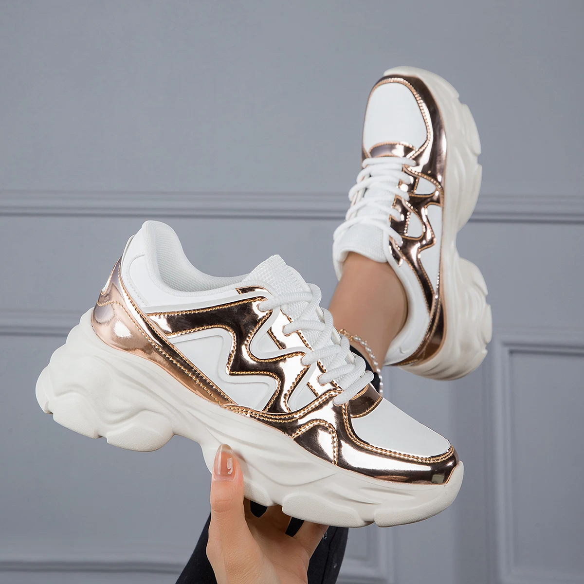 Женские сетчатые кроссовки на платформе