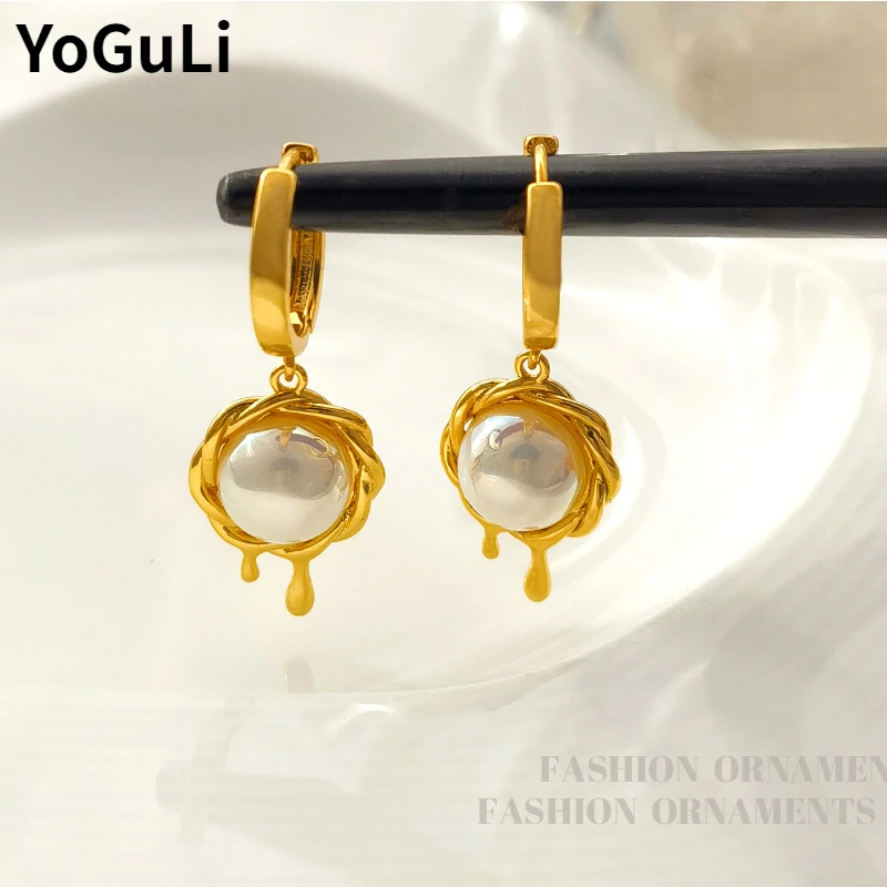 

Fashion Jewelry White Pearl Earrings 2022 Trend New Elegant Temperament High Quality Copper Circle Earrings For Women Gift