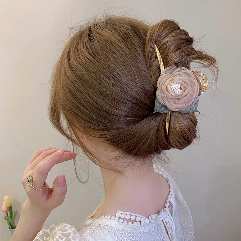 

Fashion Rose Flower Hair Claw Clip for Woman Elegant Metal Hairpins Non-Slip Shark Clips Girl Barrette Vintage Hair Accessories