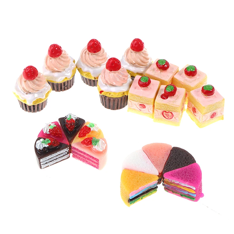 

5Pcs 1:12 Dollhouse Miniature Food Mini Cakes Strawberry Cupcake Mini Snack Dessert For BJD For Doll Decor Kitchen Accessor