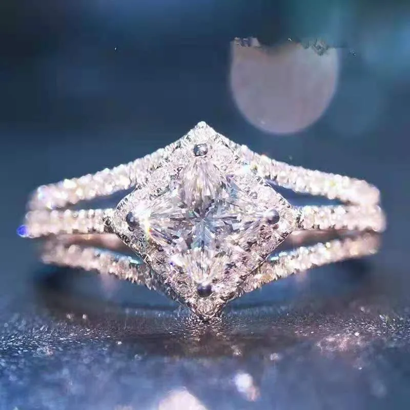 

Classic Square Crystal Engagement Ring for Women Female AAA White Cubic Zirconia Silver Color Party Wedding Jewelry