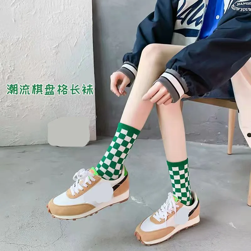 Green checkerboard socks women's sports socks ins tide striped letters outer socks women's cotton all-match beautiful models