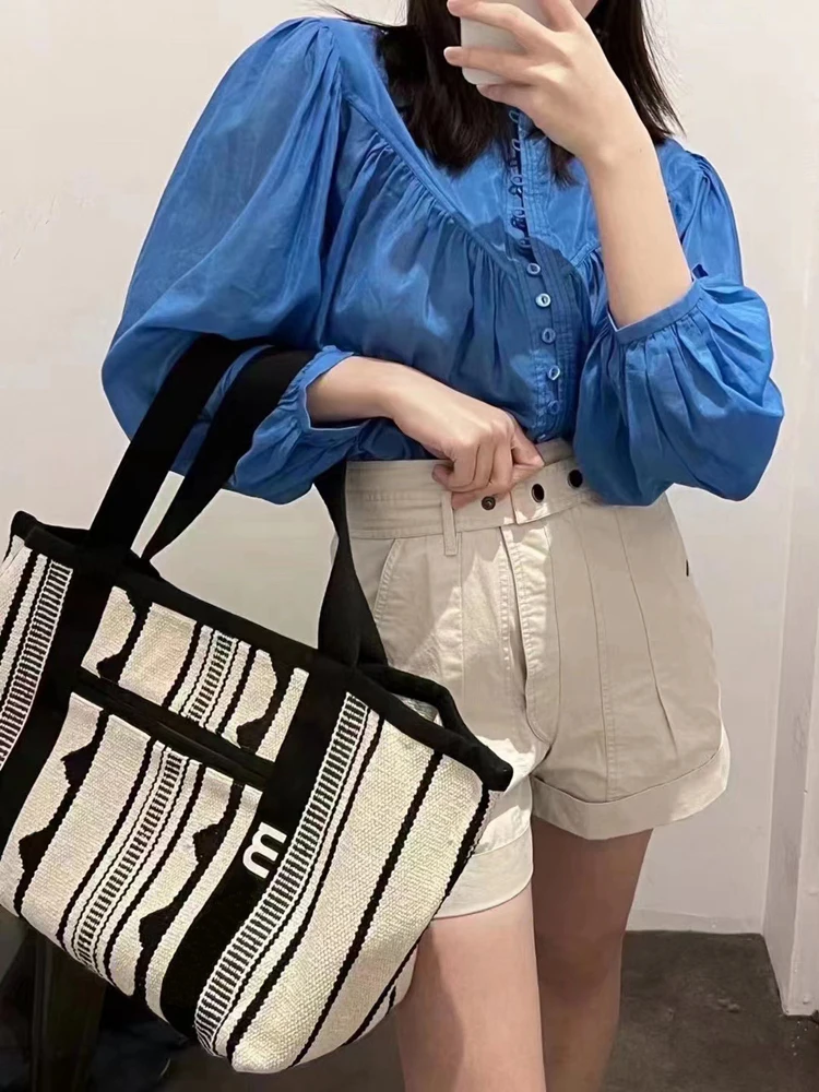 

2022 New Women Bag Striped Jacquard Simple Commuter Large Capacity Tote Bag