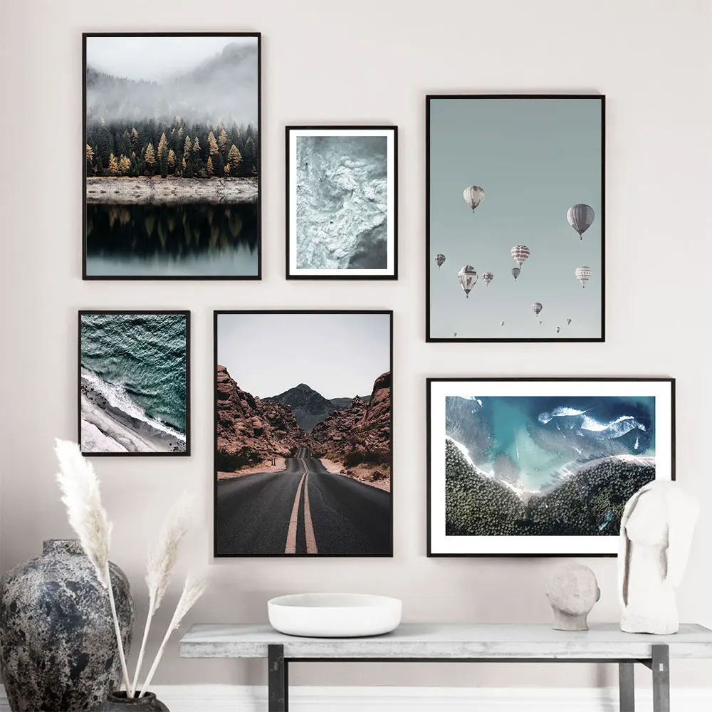

Green Blue Ocean Canvas Wall Art Poster Balloons Sky Beach Shore Print Painting Natural Landscape Picture Nordic Home Decoration
