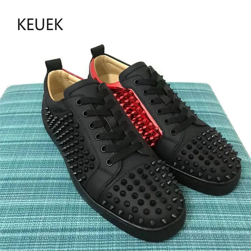 

Classic Design Men Casual Shoes Genuine Leatehr Fashion Women Sneakers Couple Shoes Loafers Rivets Flats Luxury Board Shoes 2C