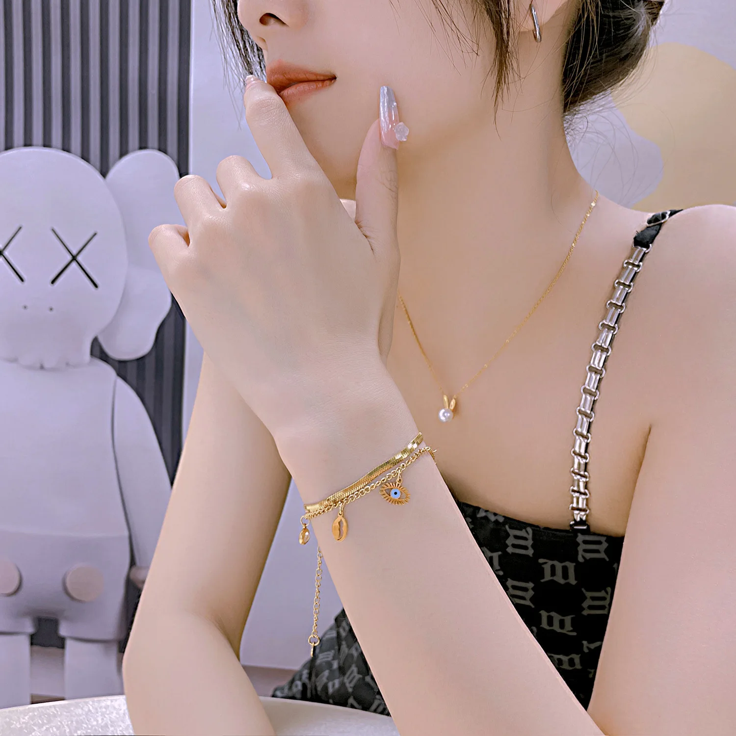 Personalized Double-layer Titanium Steel Daisy Hand Jewelry Wholesale Simple Stainless Steel Bracelet