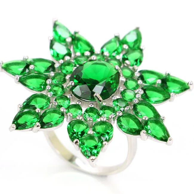 Кольца из серебра 8 1 пробы с зеленым аметистом изумрудом 37x37 мм