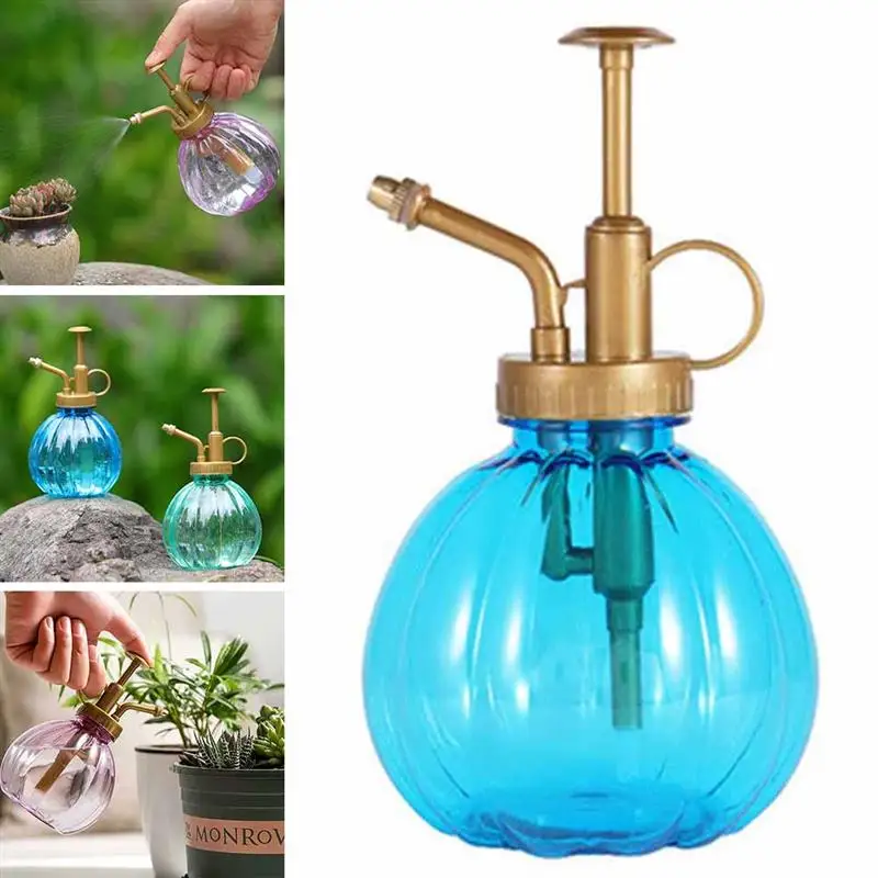 

Кастрюля для полива в стиле ретро