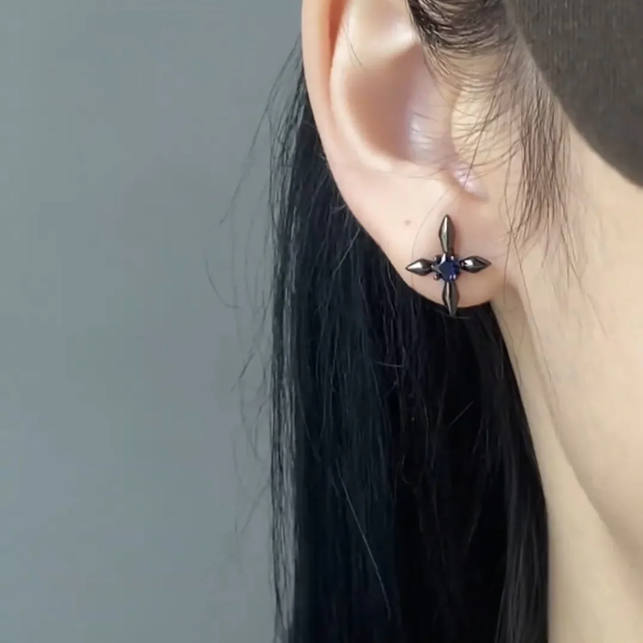 Элегантные циркониевые серьги-гвоздики с крестом и цветком для женщин простые