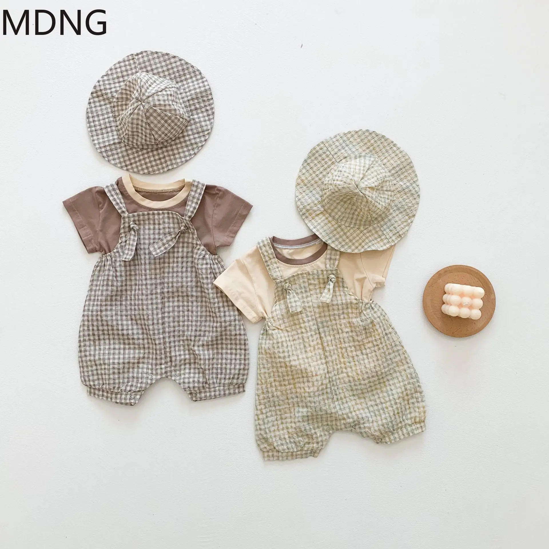 

Детский летний комбинезон с коротким рукавом