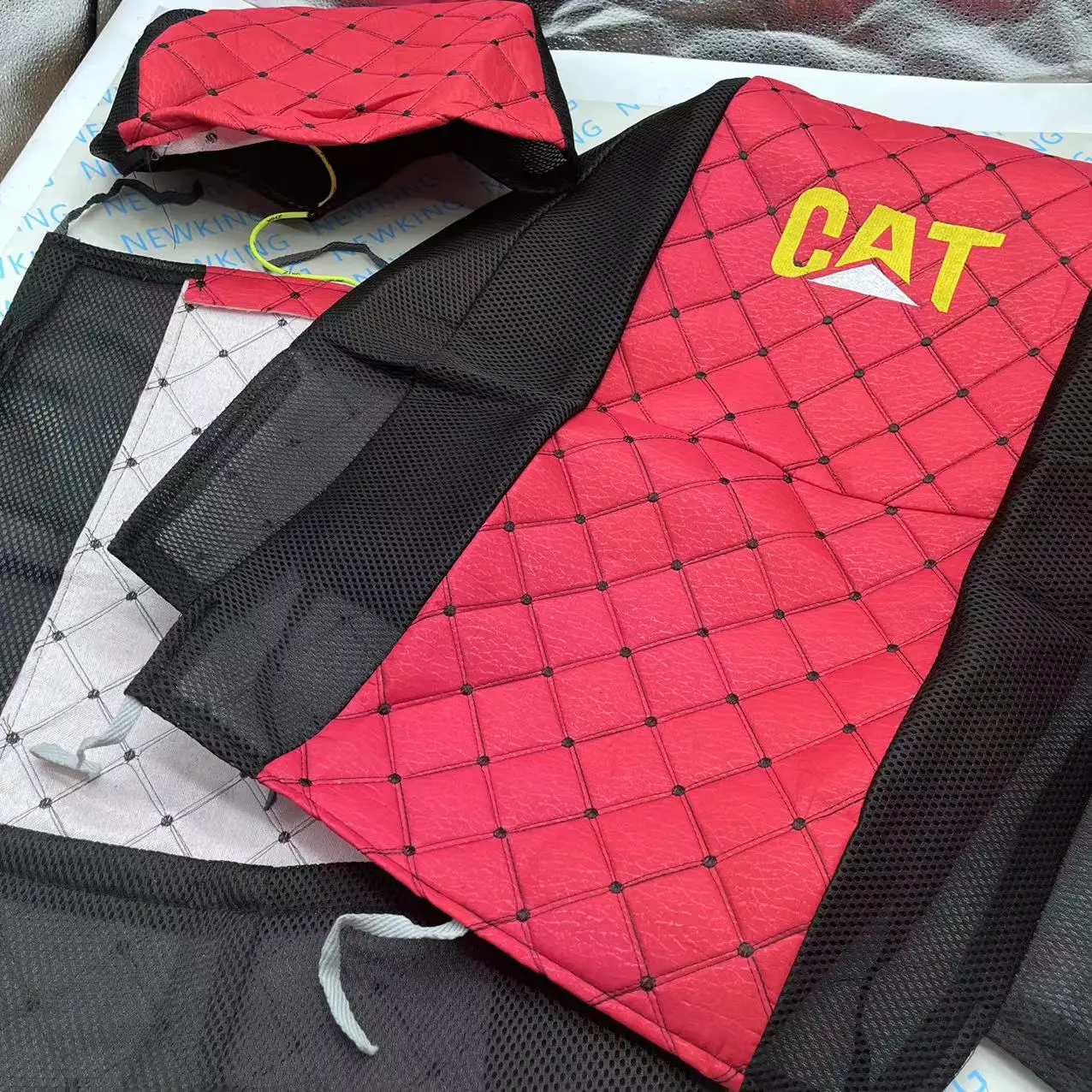 

High qual For KOMATS-U PC CAT-ERPILLAR CAT HITACH ZX SU-MITOMO KOBELCO SK SA-NY VOLV-O EC HY-UNDAI LIU-GONG Excavator seat cover