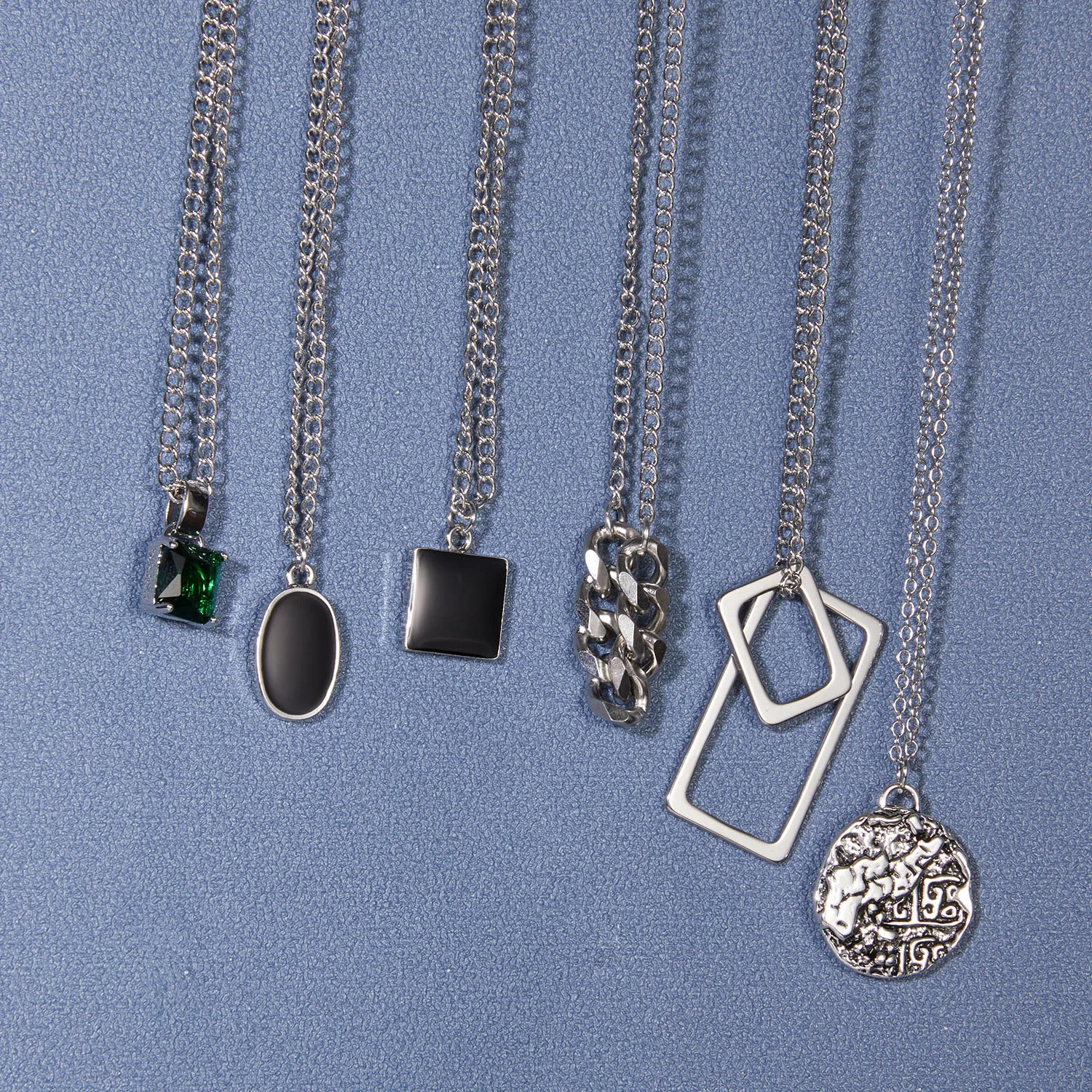 

Fashion Geometric Pendant Necklace for Men Women Round Square Metal Silver Color Long Chain Couple Party Daily Jewelry Punk Gift