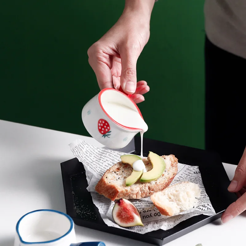 Керамический маленький кувшин для молока и соуса с короткой ручкой блюдо в