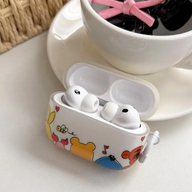Фото Чехол для AirPods с изображением Винни-Пуха и Стича (вид сзади) с брелоком для AirPods 2, 3, 4, Pro, Pro 2, Pro 3, милый ударопрочный чехол №2
