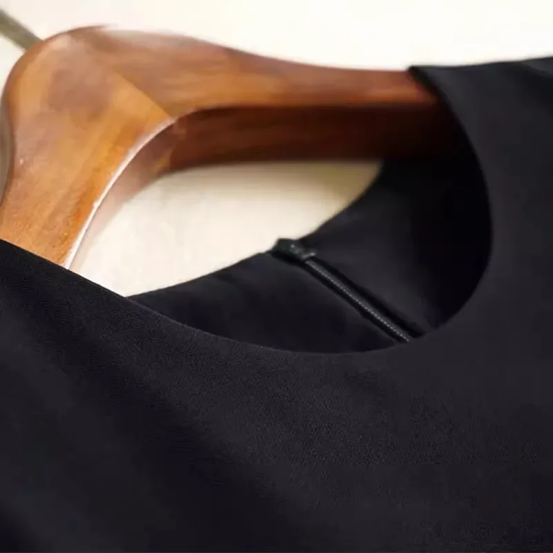 Deepening 2024 New Women's Clothing Shenzhen Nanfu High-End Feelbow Color Block Design Sensibility A- line T-shirt Dress For Wom