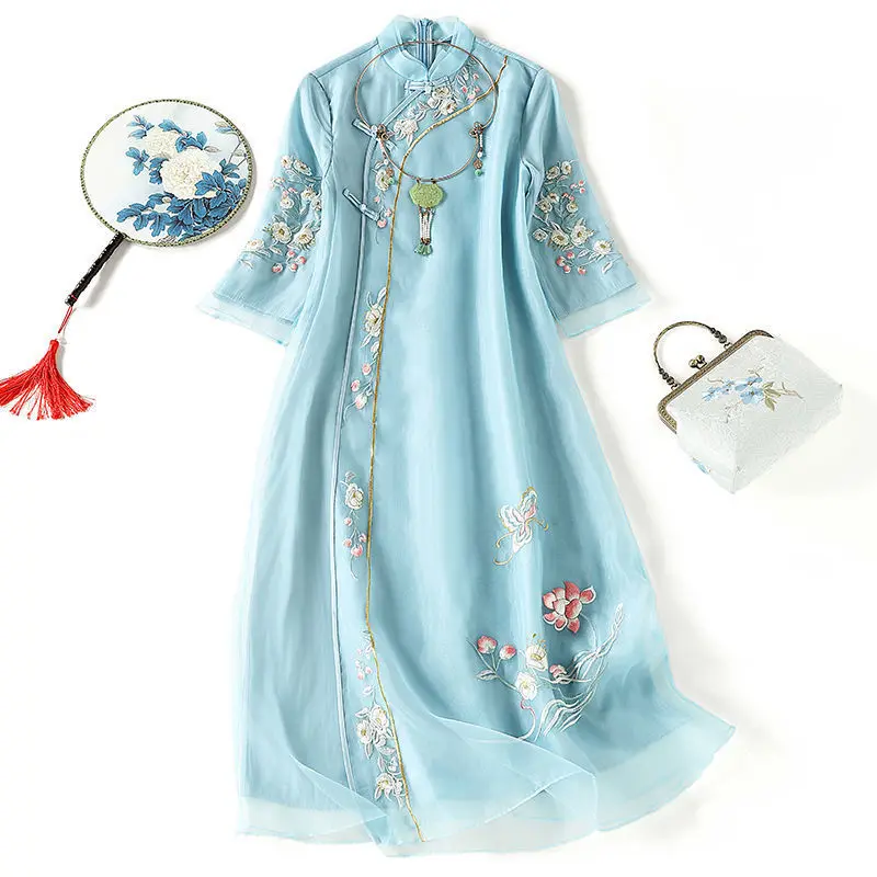 Фото Новинка 2023 года, китайское платье Cheongsam, женское струящееся свободное платье в стиле ретро с вышивкой, элегантное летнее повседневное платье макси, модифицированное Ципао №3
