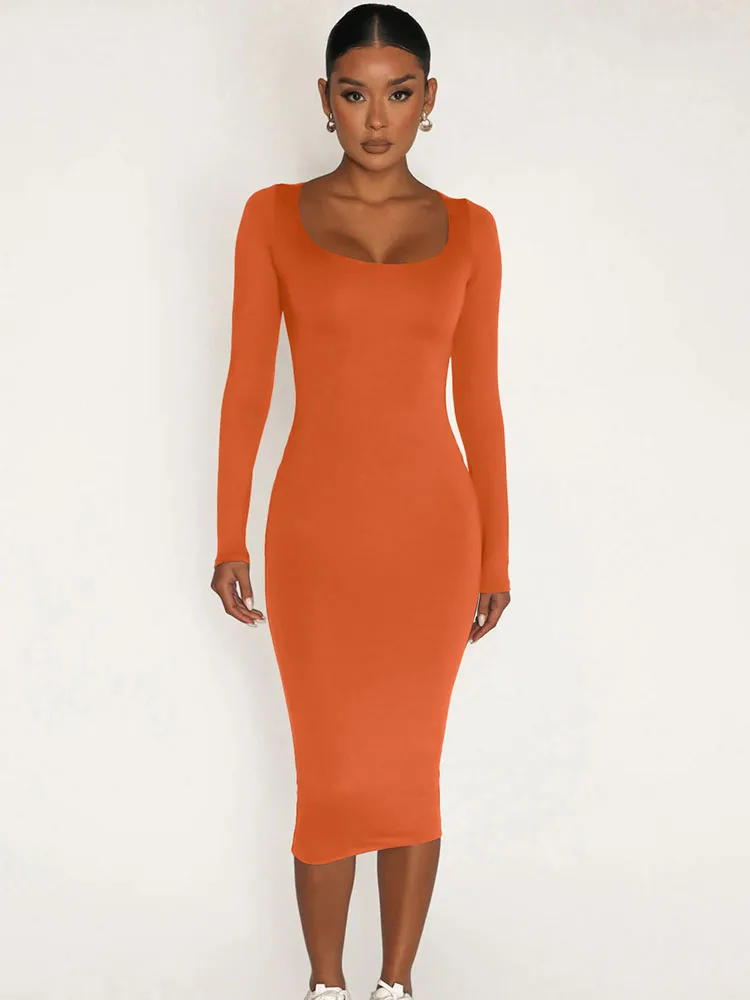 Женское однотонное платье-миди с квадратным вырезом