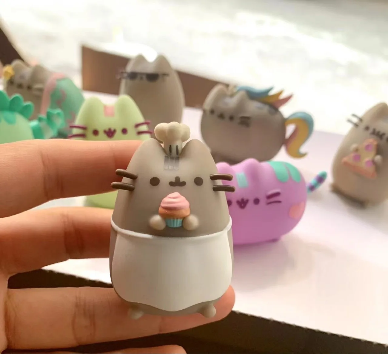

5pcs Cute pusheened the cat creative colorful kawaii figure model toys doll houseware decoration birthday gift for girl