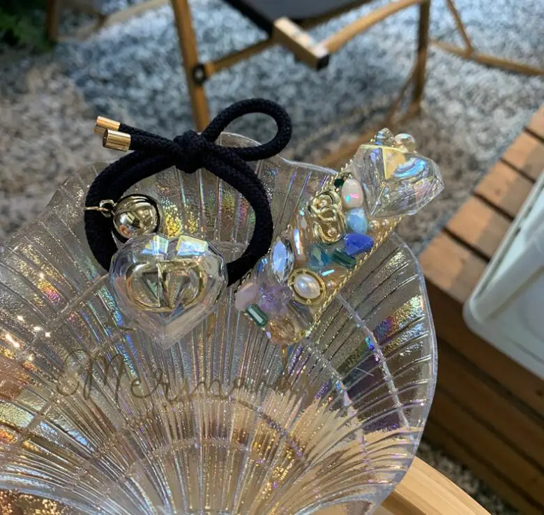 

Side clip sweet Korean hairpin side clip rhinestone word clip bright drill bangs clip for women