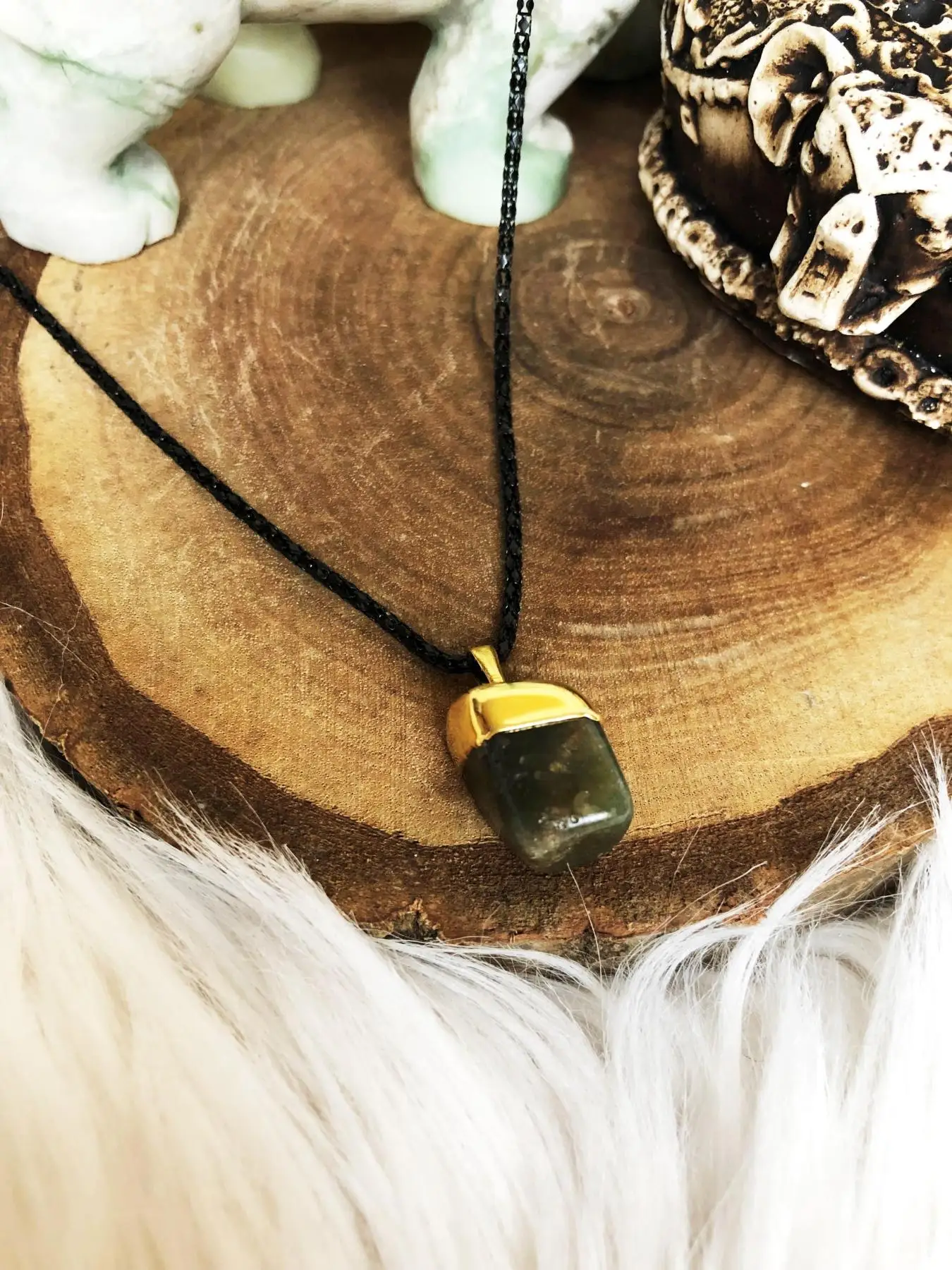 

Natural stone Women 'S Agate Stone Necklace Dsn46