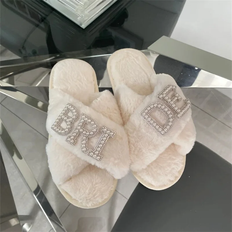 

Personalised Mrs bridal slippers, Bride Slippers, Wedding Slippers, Bride Gift hen weekend gift, bride to be gift, wedding party