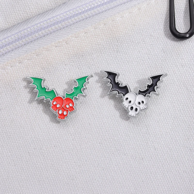 

Holly and Ivy Skull Punk Bats Enamel Pins Brooch Halloween Backpack Gift Wholesale Christmas Lapel Badge Jewelry