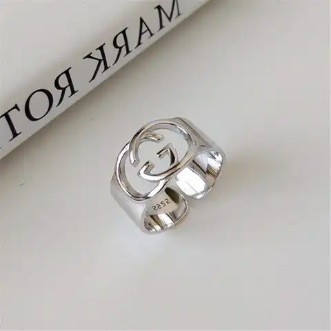 Женское кольцо с надписью «холодный ветер»