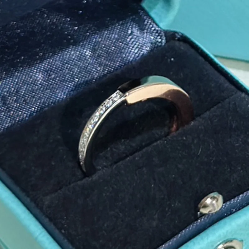 

High Quality 925 Sterling Silver U-shaped Lock Color Separation Exquisite Ring For Women Fashion Jewelry LR059