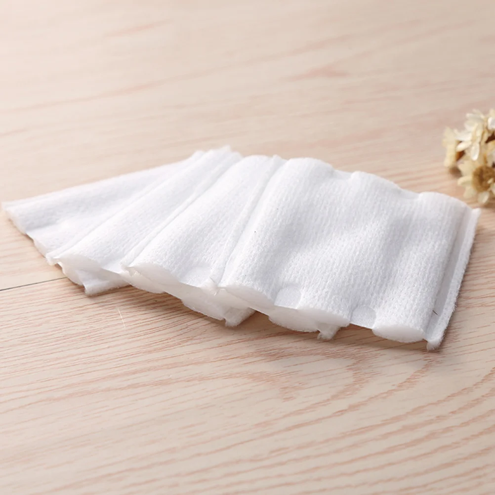 

200pcs Pad Cotton Think Makeup Removal Pads Cotton Pads for Face Clean Eye Makeup