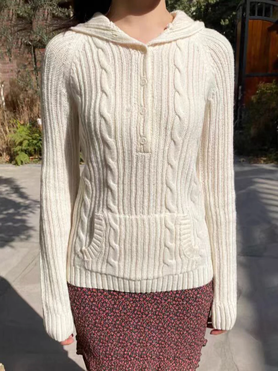 Женский полиэстеровый пуловер NameIsNotDefined бежевого цвета