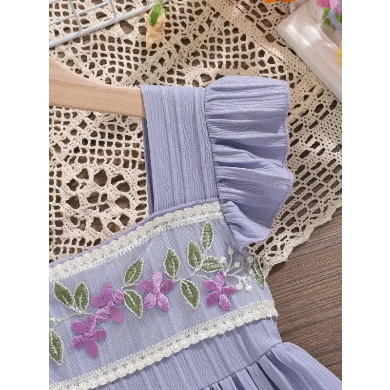 Летние платья для девочек 2024 с вышитыми цветами и листьями милый стиль длиной до