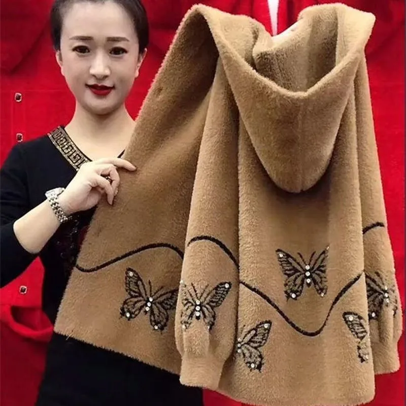 НОВОЕ бархатное пальто среднего возраста для пожилых мам осень-зима утепленный