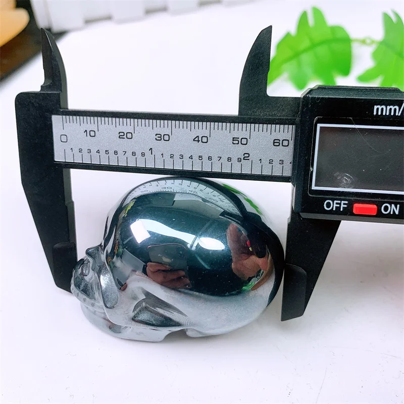 

Кварцевый череп 6 см