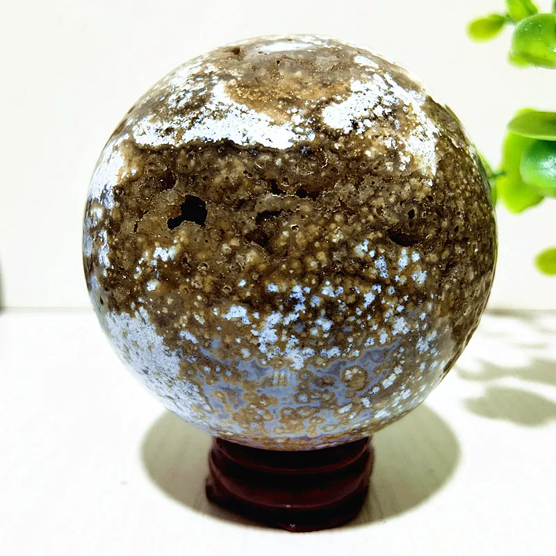 

Сфера из океанской яшмы EBET